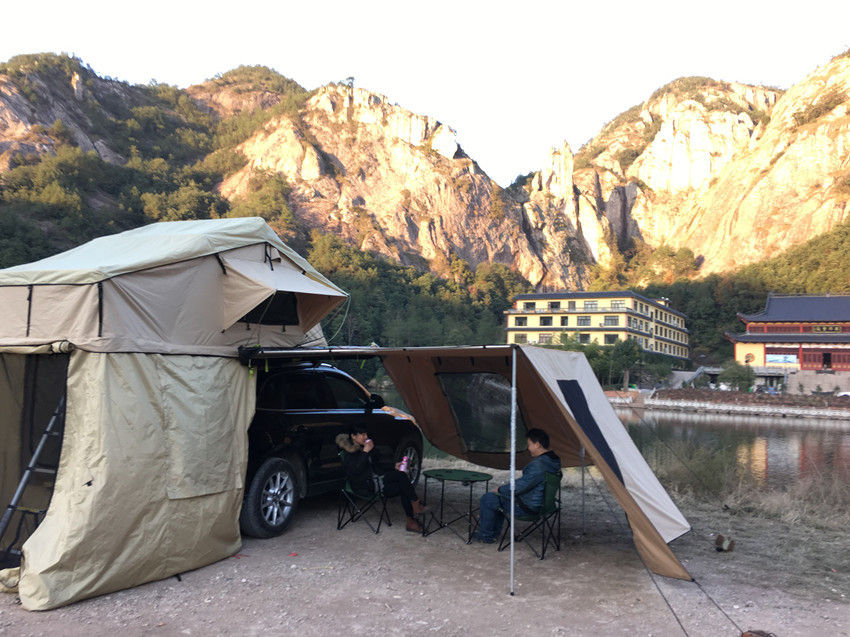 Yumuşak Uzatma 4x4 Çatı Üst Çadır, Araçlar İçin 60kg Sefer Çadırları